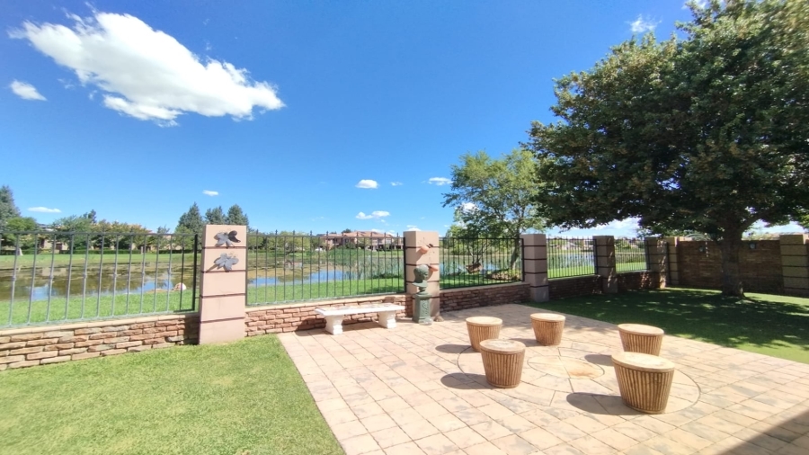 3 Bedroom Property for Sale in Van Der Hoff Park North West